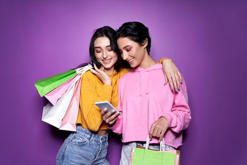 9 Top eCommerce Personalization Trends To Try in 2023